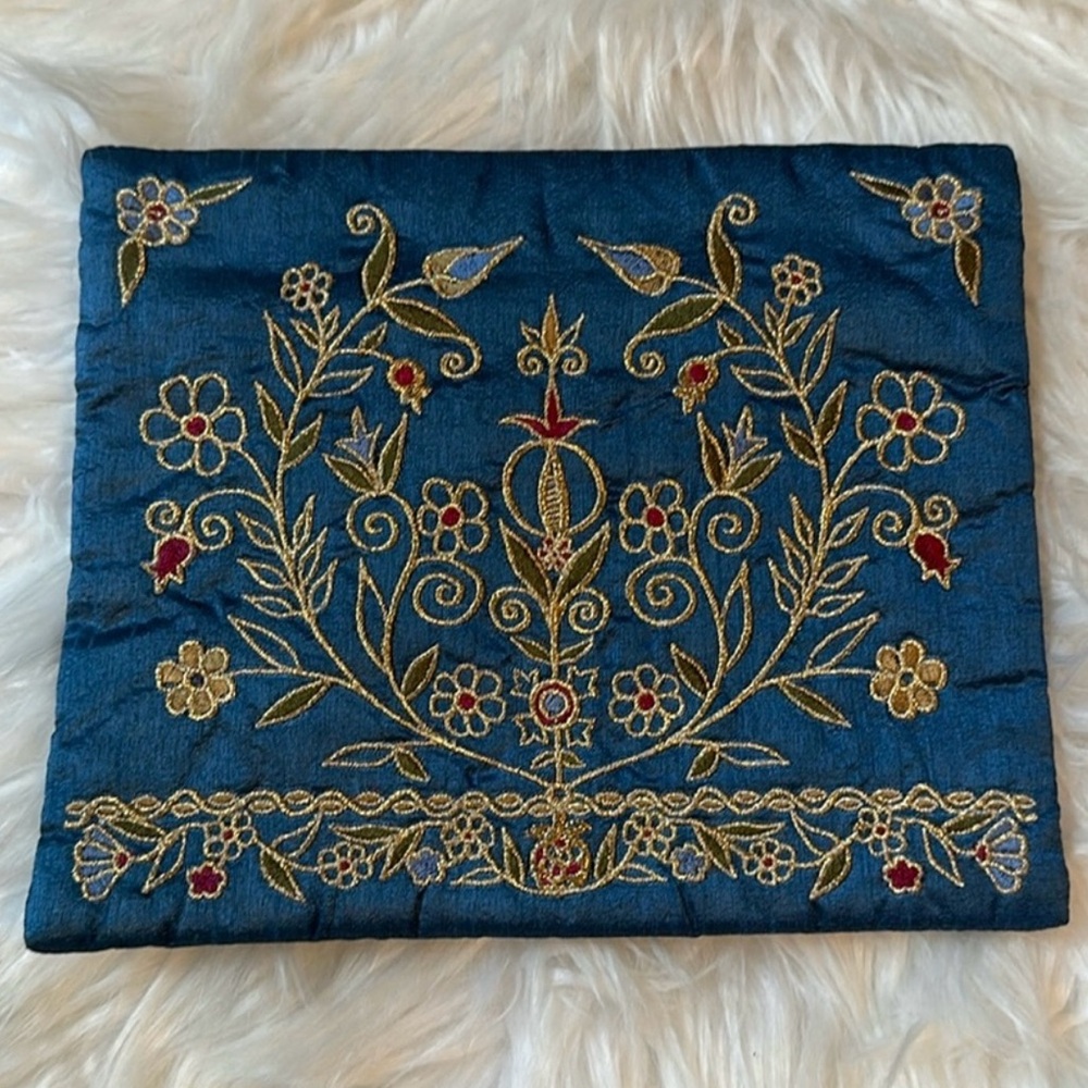 NEW VINTAGE Embroidered Yair Emanuel Tallit Bag (made/purchased in Israel)